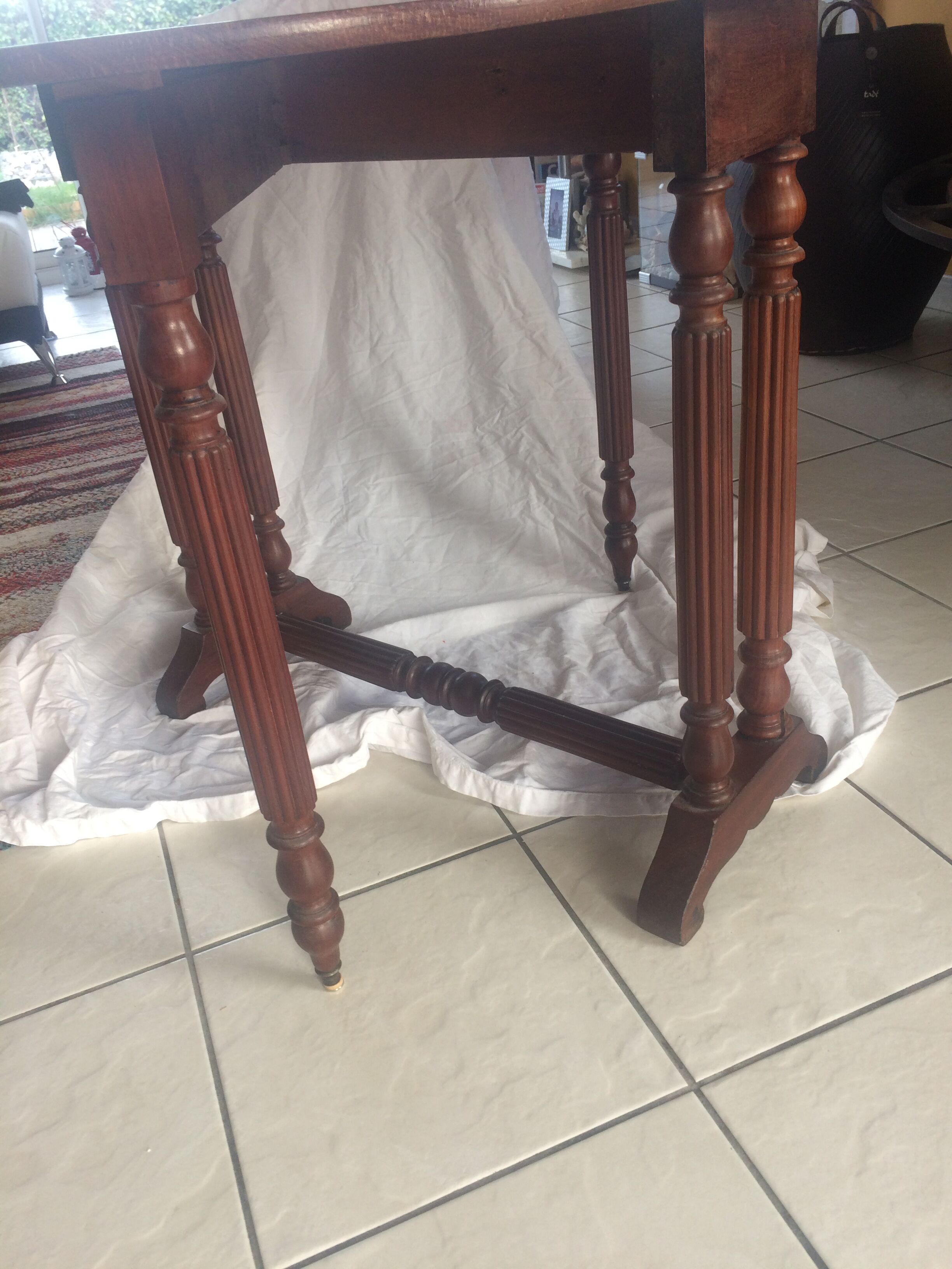 Oval folding table 2 extensions Mahogany