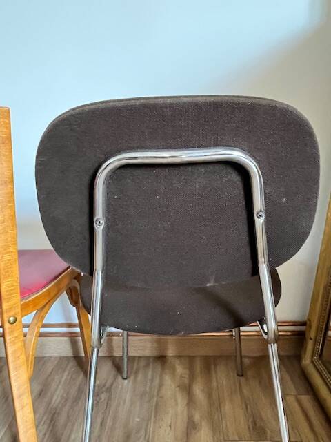 Set of 4 mismatched chairs