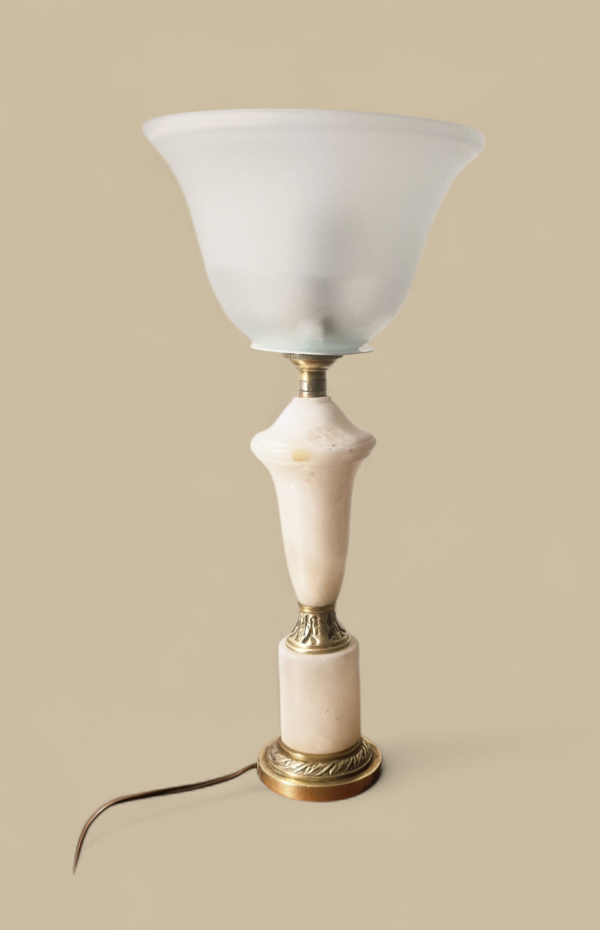 Lampe de table Néo-Empire en Albâtre et Laiton - Abat-jour Tulipe en V