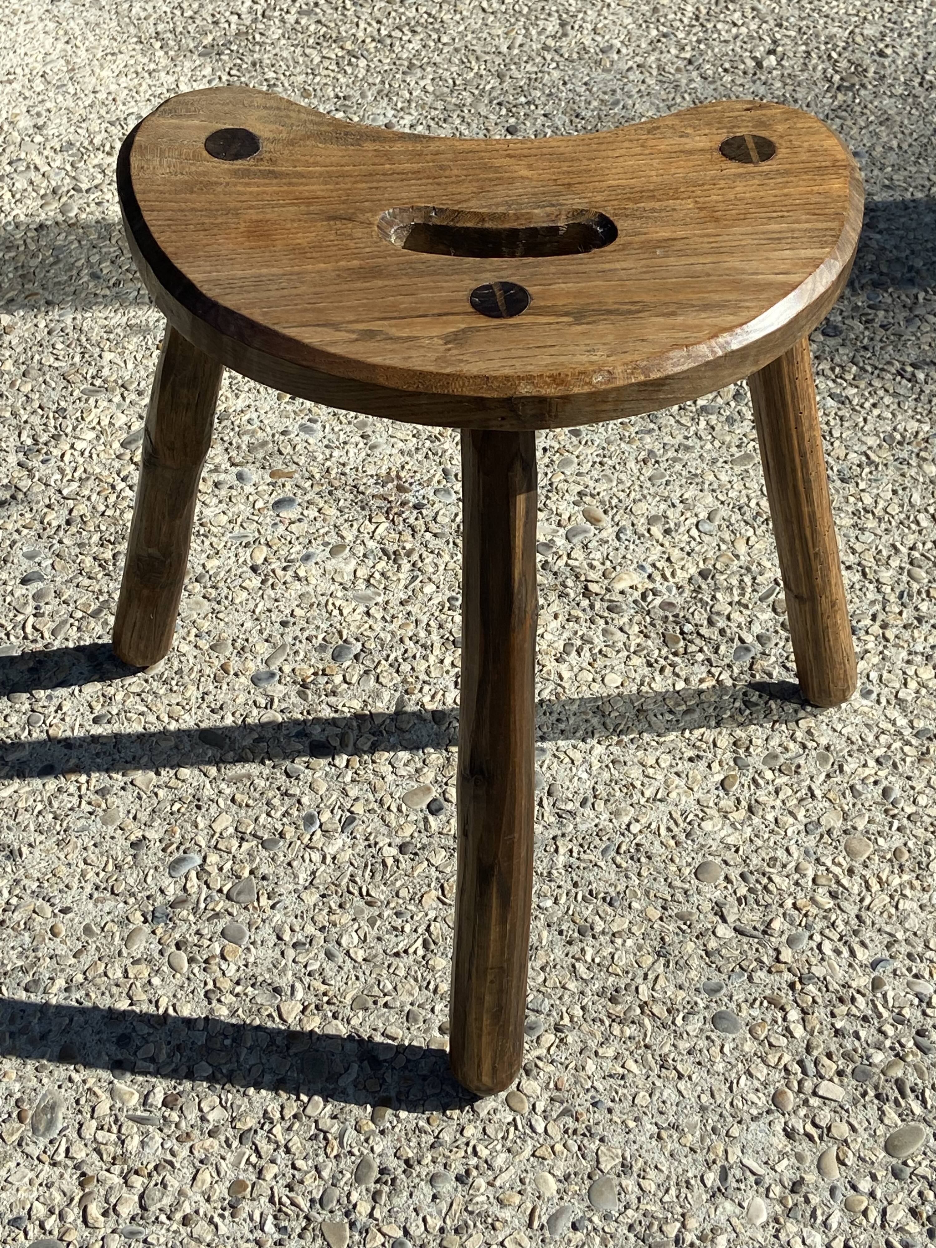 Farm tripod bottom stool