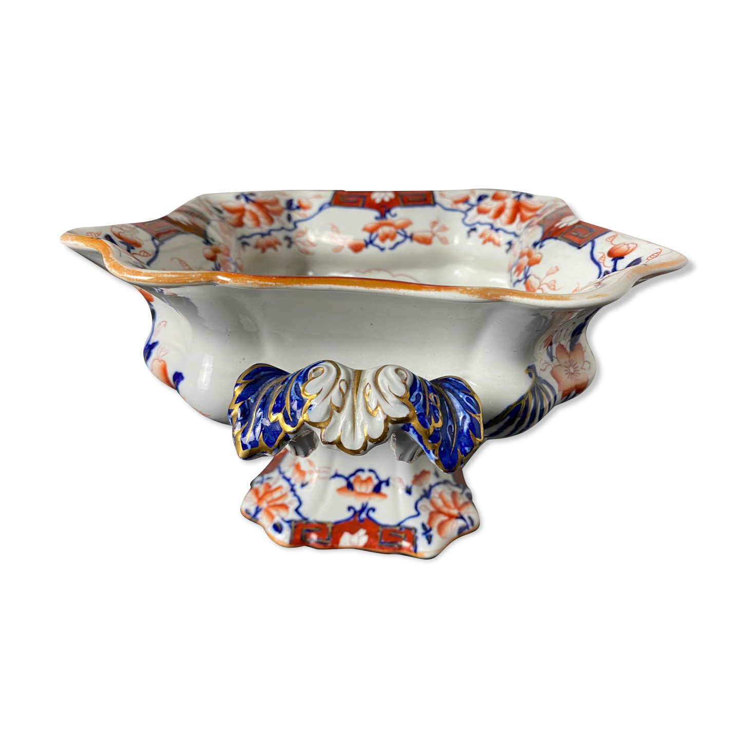 Old Imari cup stamped "Mason" in iron earth
