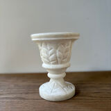 Vase en albâtre sculpté vintage