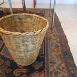 Wicker paper basket