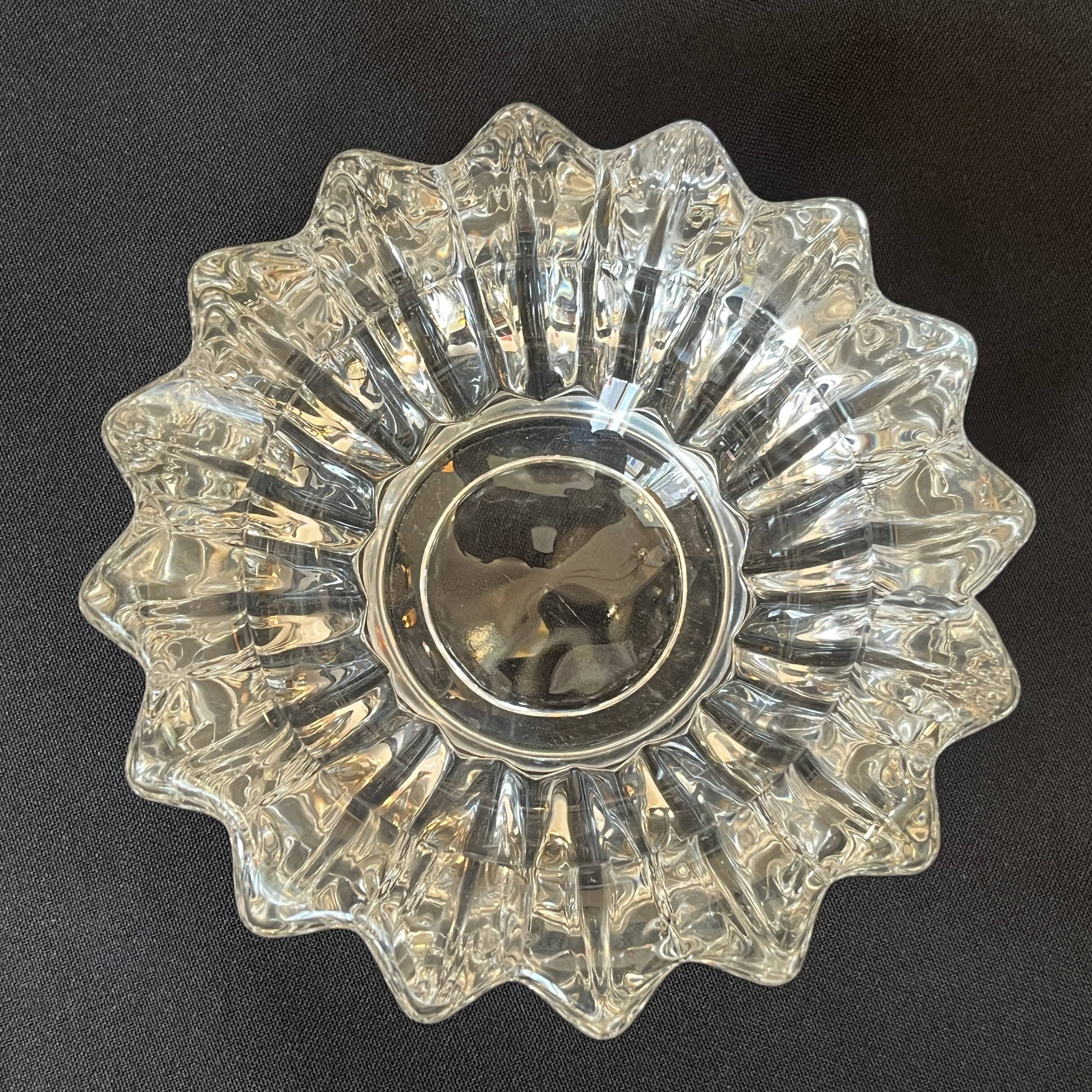 Art Deco molded glass ashtray by Pierre D'Avesn - Art Deco pocket emptier