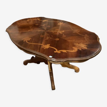 Inlaid violin coffee table