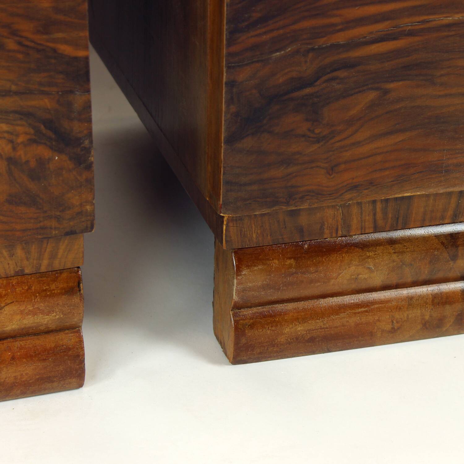 Pair Of Art Deco Bedside Tables In Walnut, Czechoslovakia 1930s