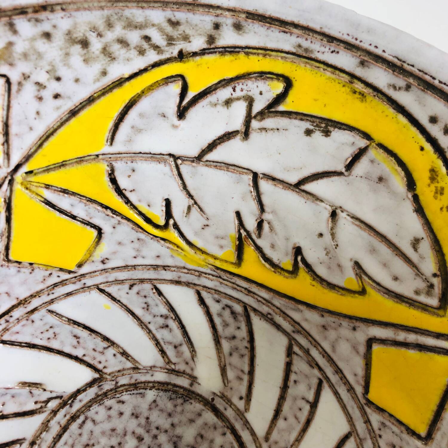 Trapezoidal vase by Fratelli Fanciullaci with plant decoration