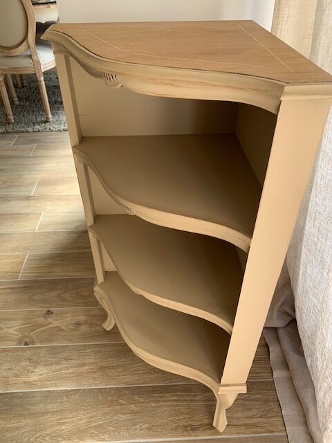 Corner cabinet - notch