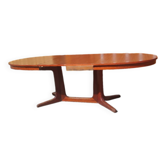 Baumann vintage Scandinavian style oval table with extension