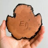 Vide-poche artisanal en céramique noire émaillée
