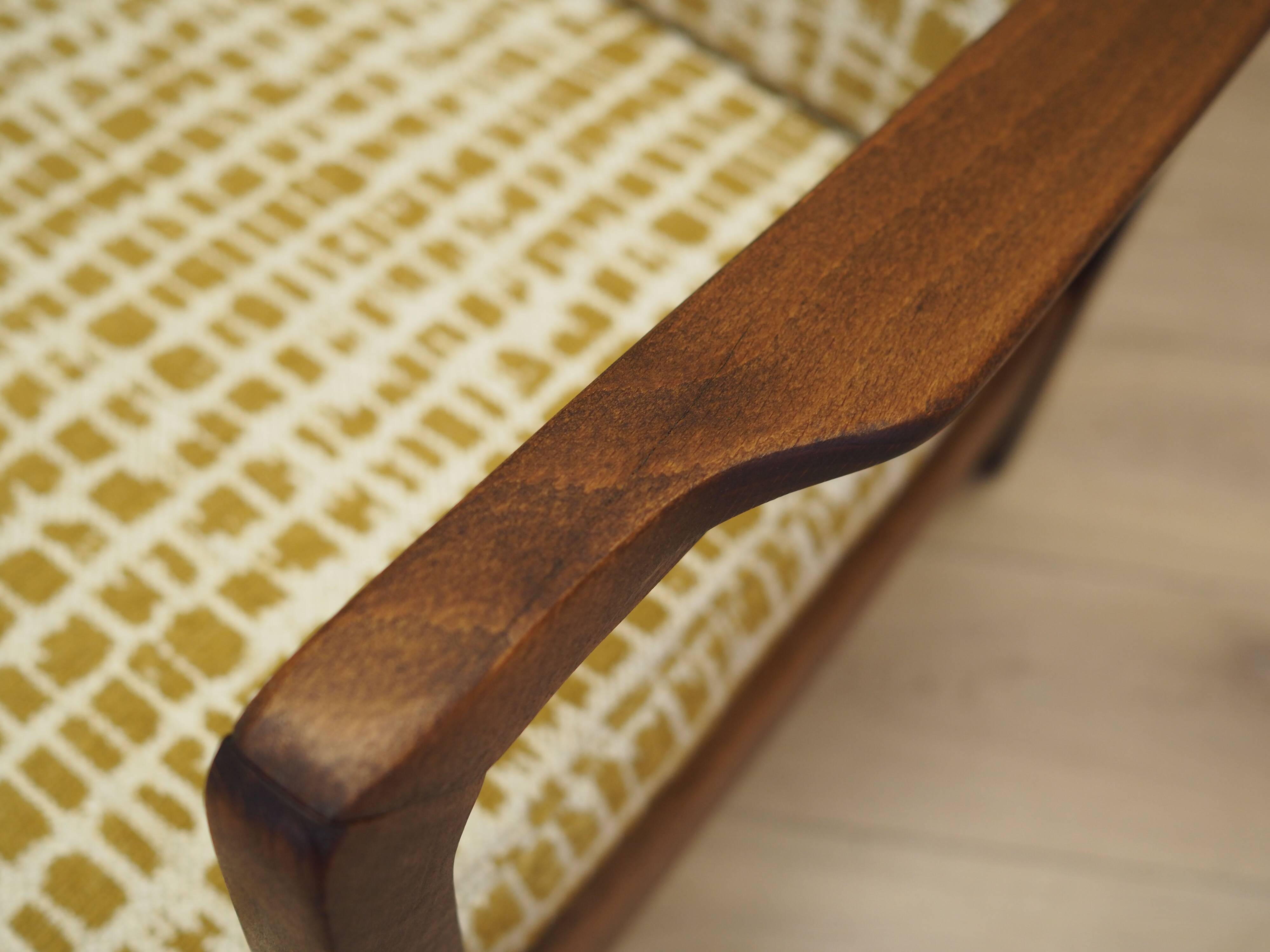 Fauteuil en hêtre, design danois, années 1970, production : Danemark