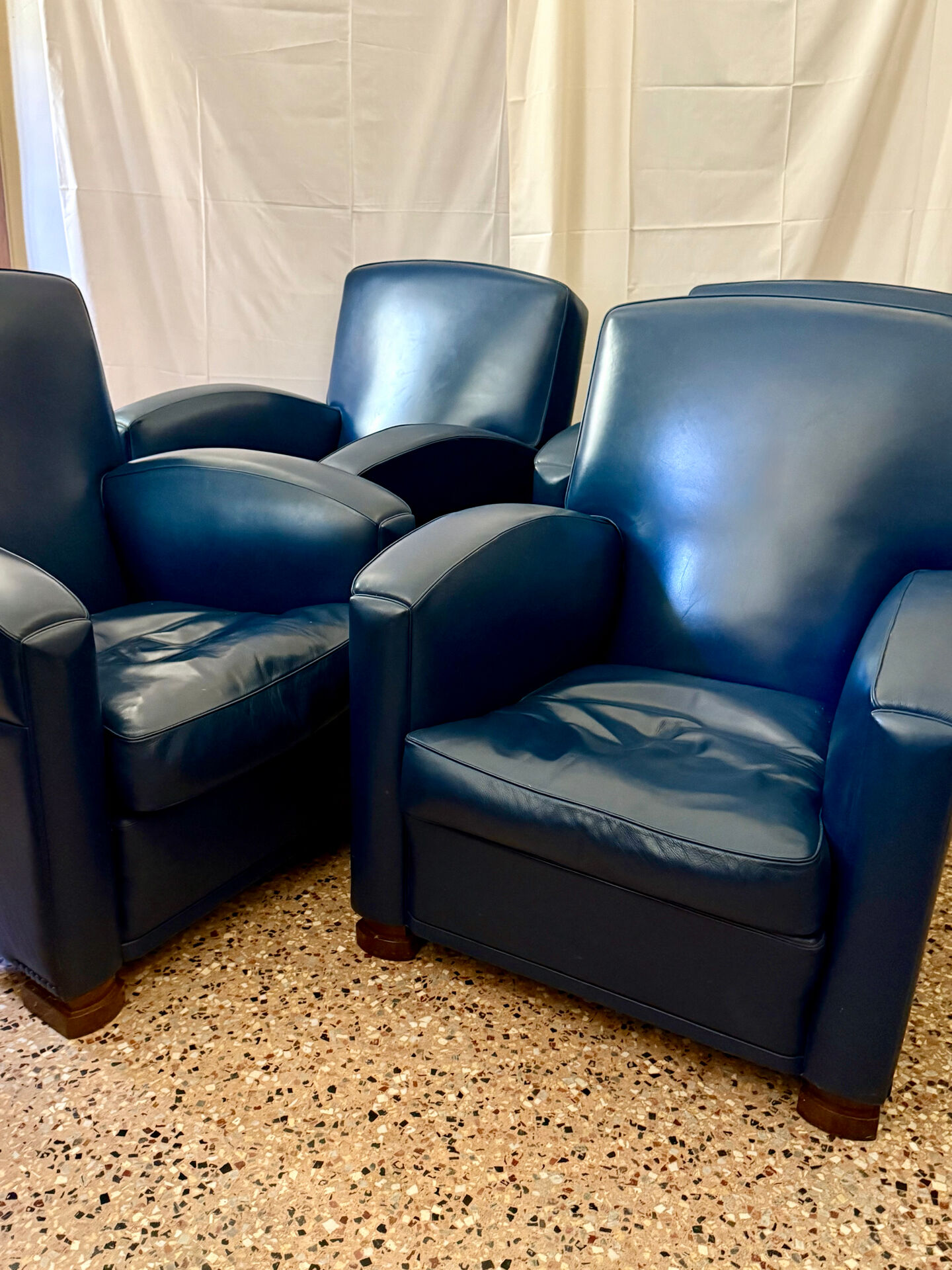 Tabarin Armchair in Leather by Poltrona Frau