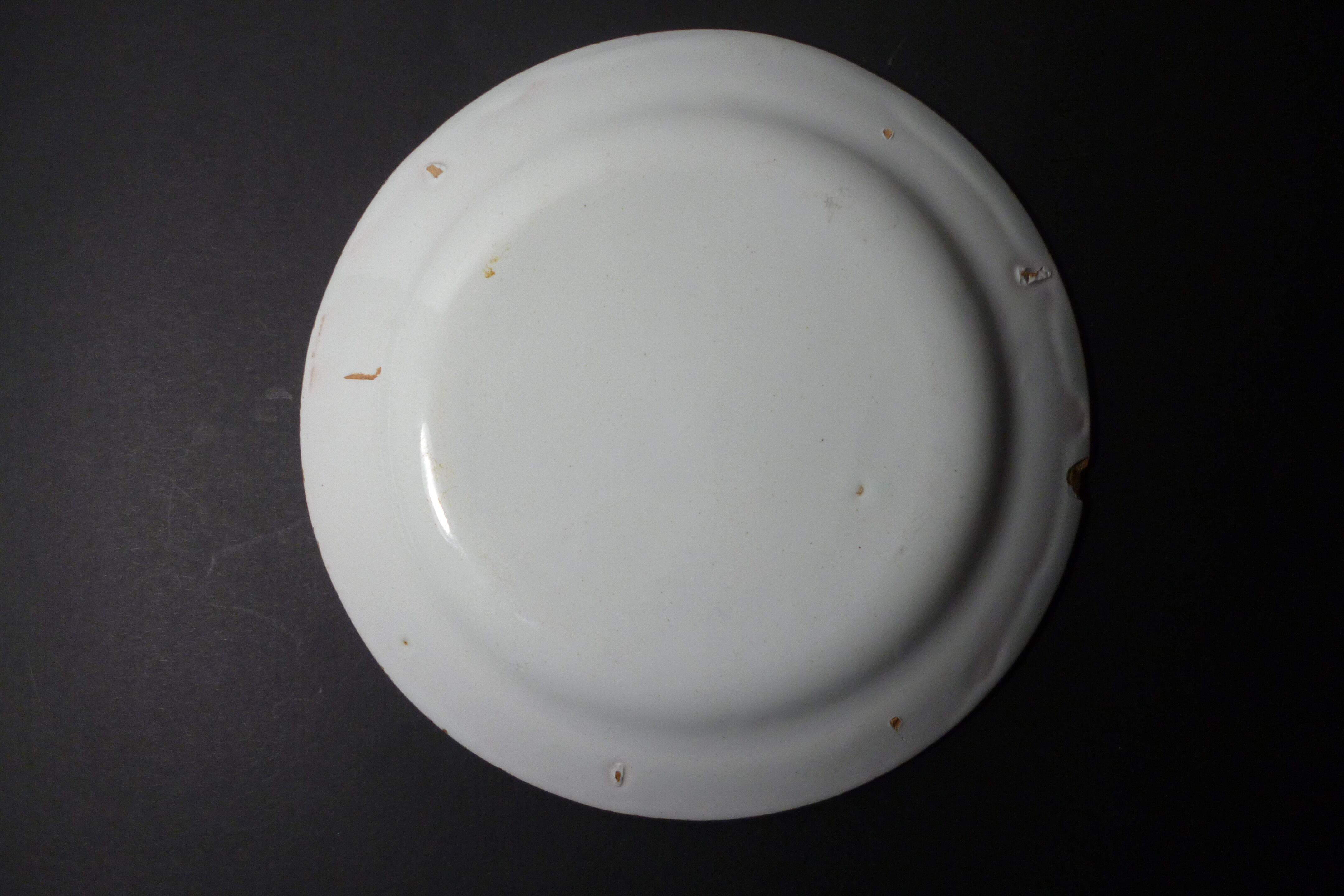 Eastern faiencerie red rooster plate: islettes