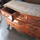 Commode Galbée De Style Louis XV En Marqueterie, Plateau De Marbre