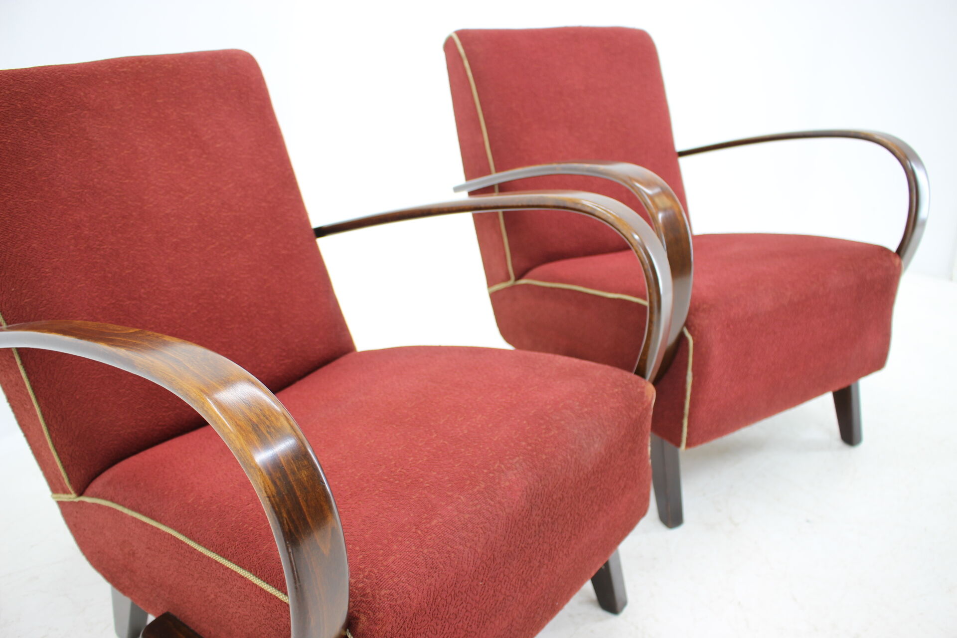 Pair of armchairs designed by Jindřich Halabala, 1950´s.