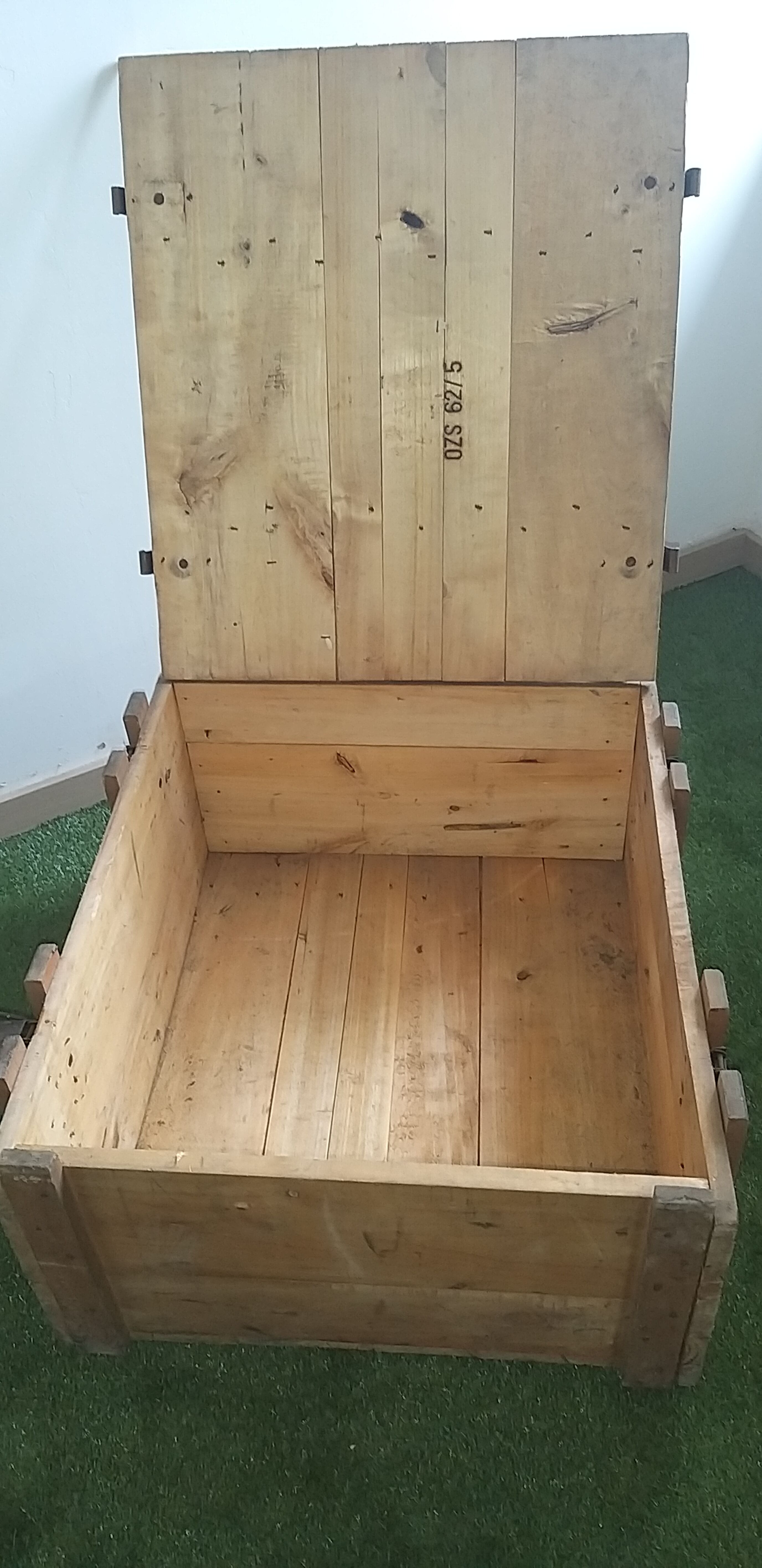 Military wood crate