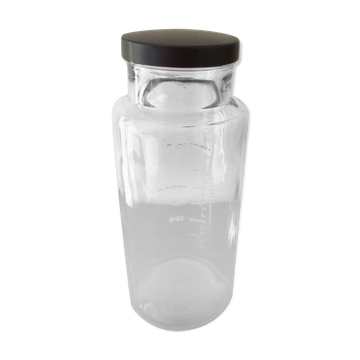 Laboratory graduated jar