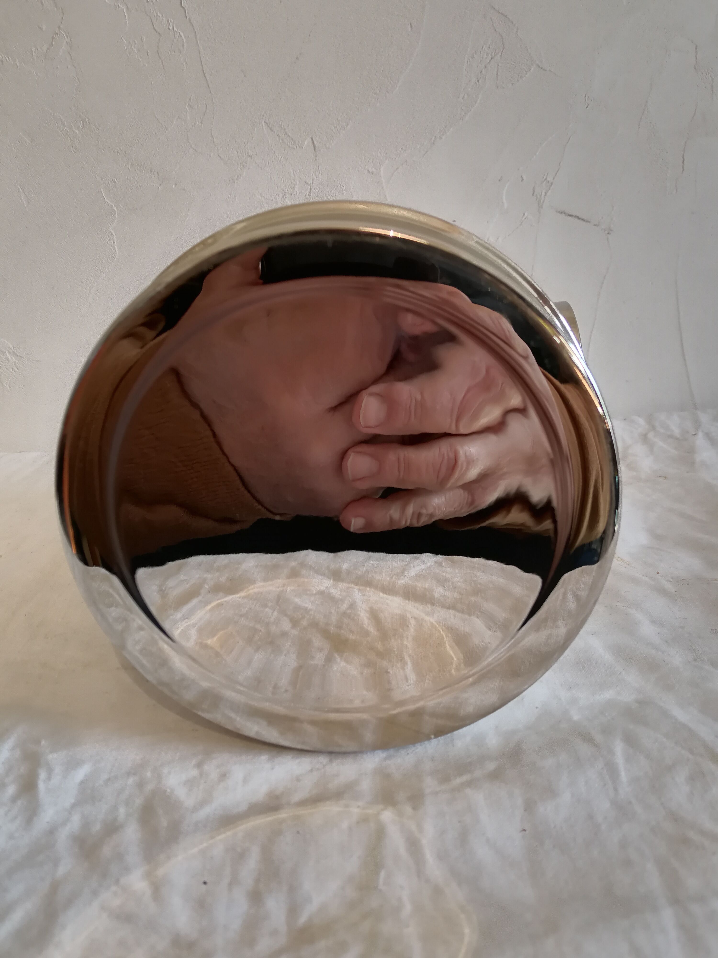 Design champagne bucket. chrome-plated steel