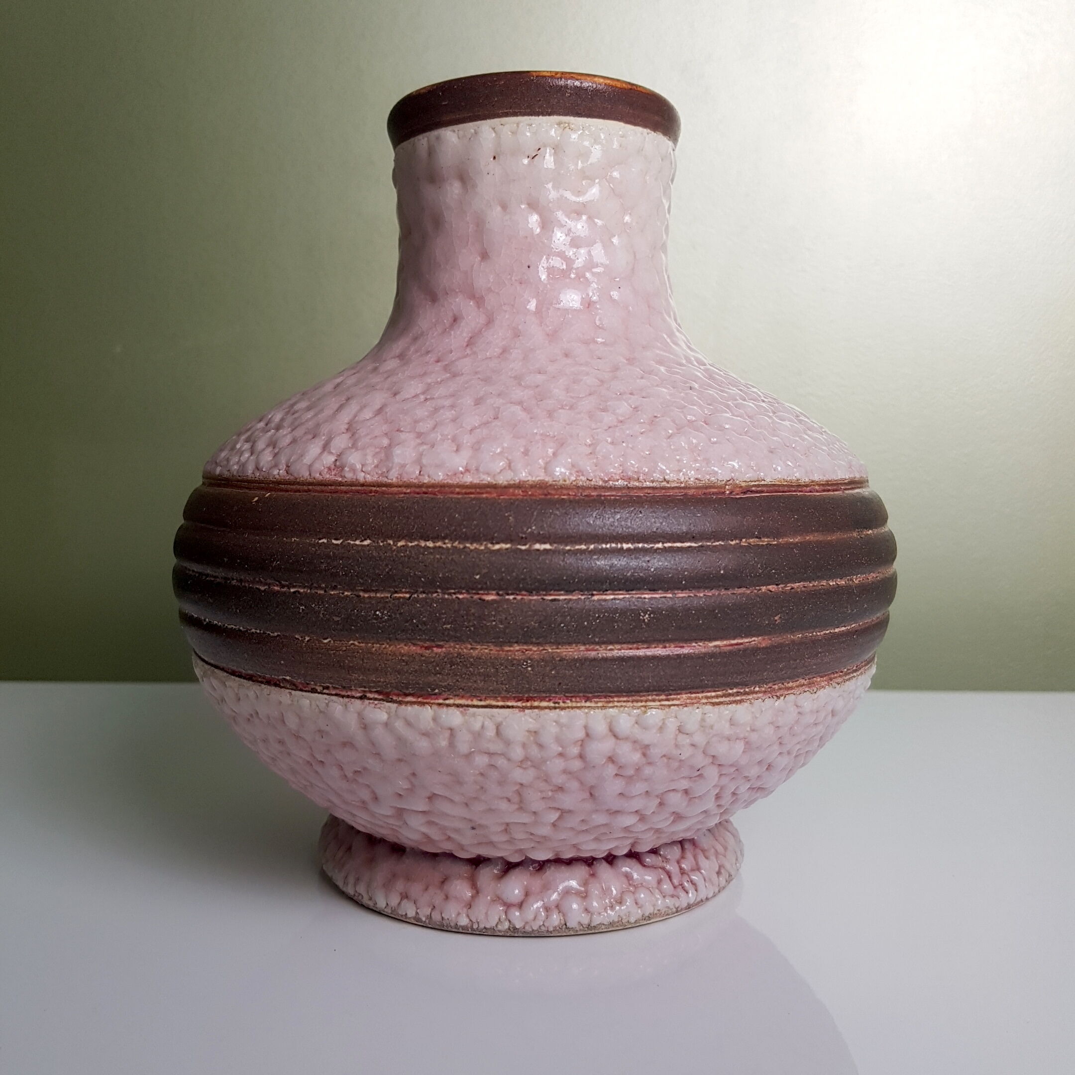 Vase Art Déco rose granité et brun