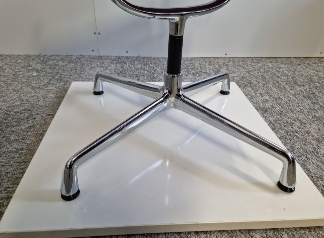 Vitra Charles Eames ea 108 full leather