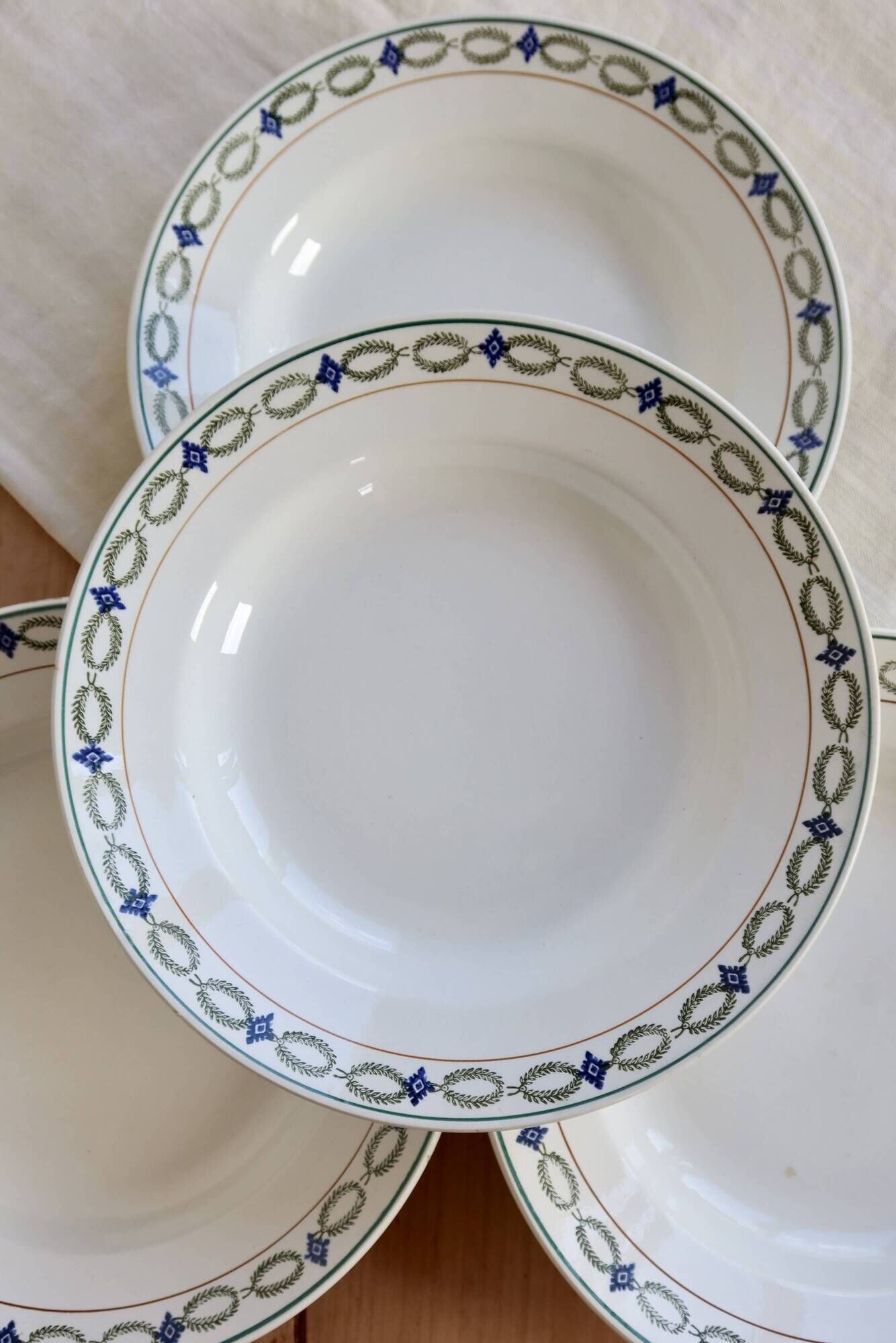 4 vintage deep plates, ironstone Saint Amand model 6000