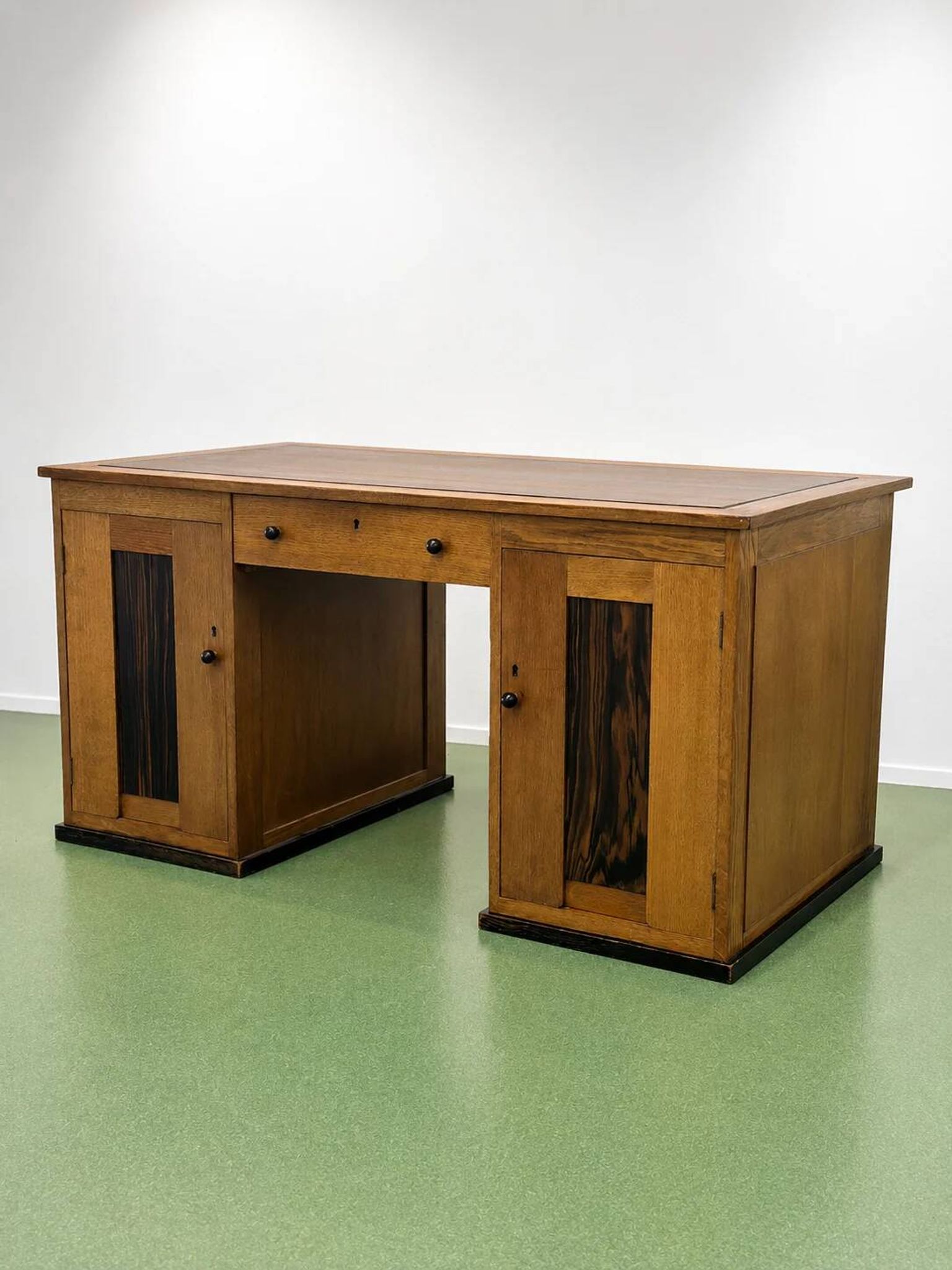 Bureau moderniste Art Déco, Pays-Bas, années 1920