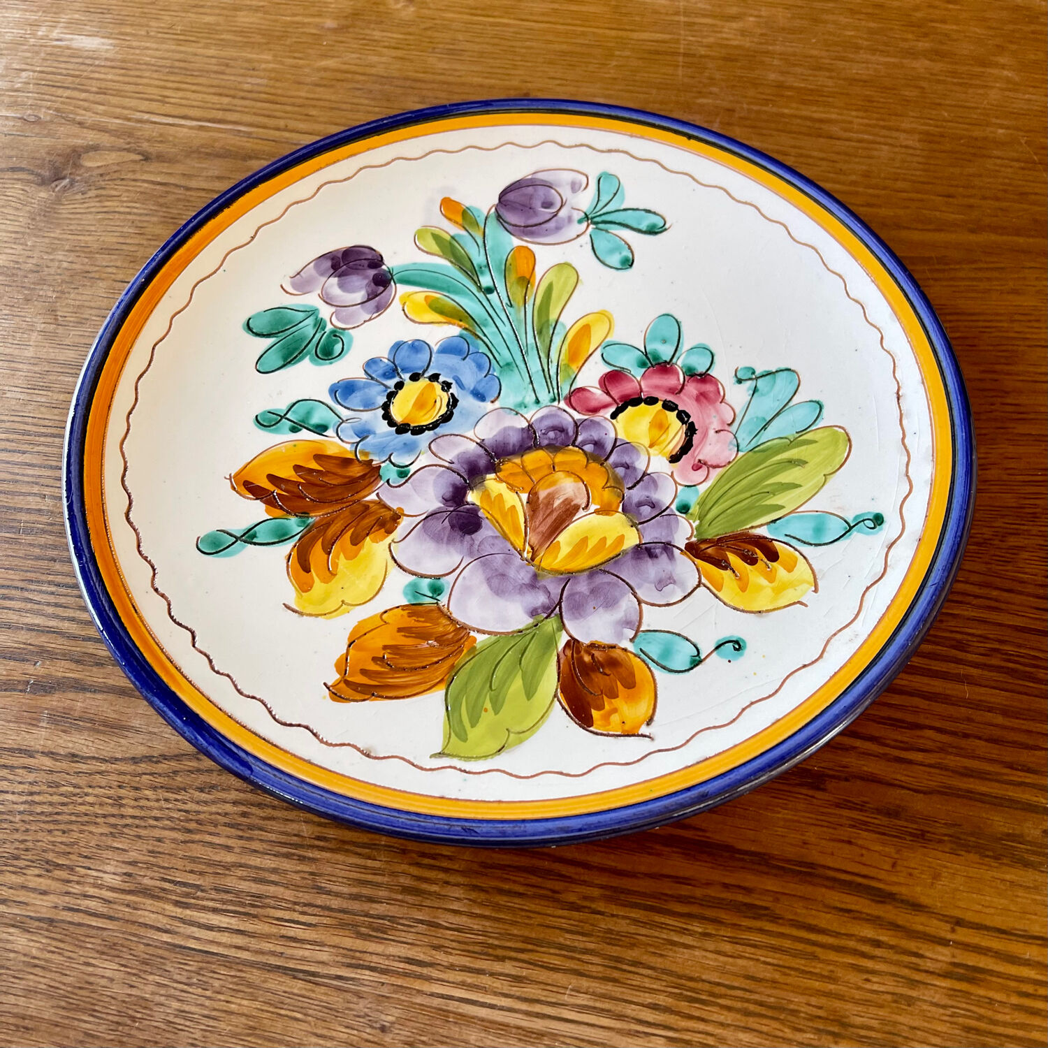 Decorative dish