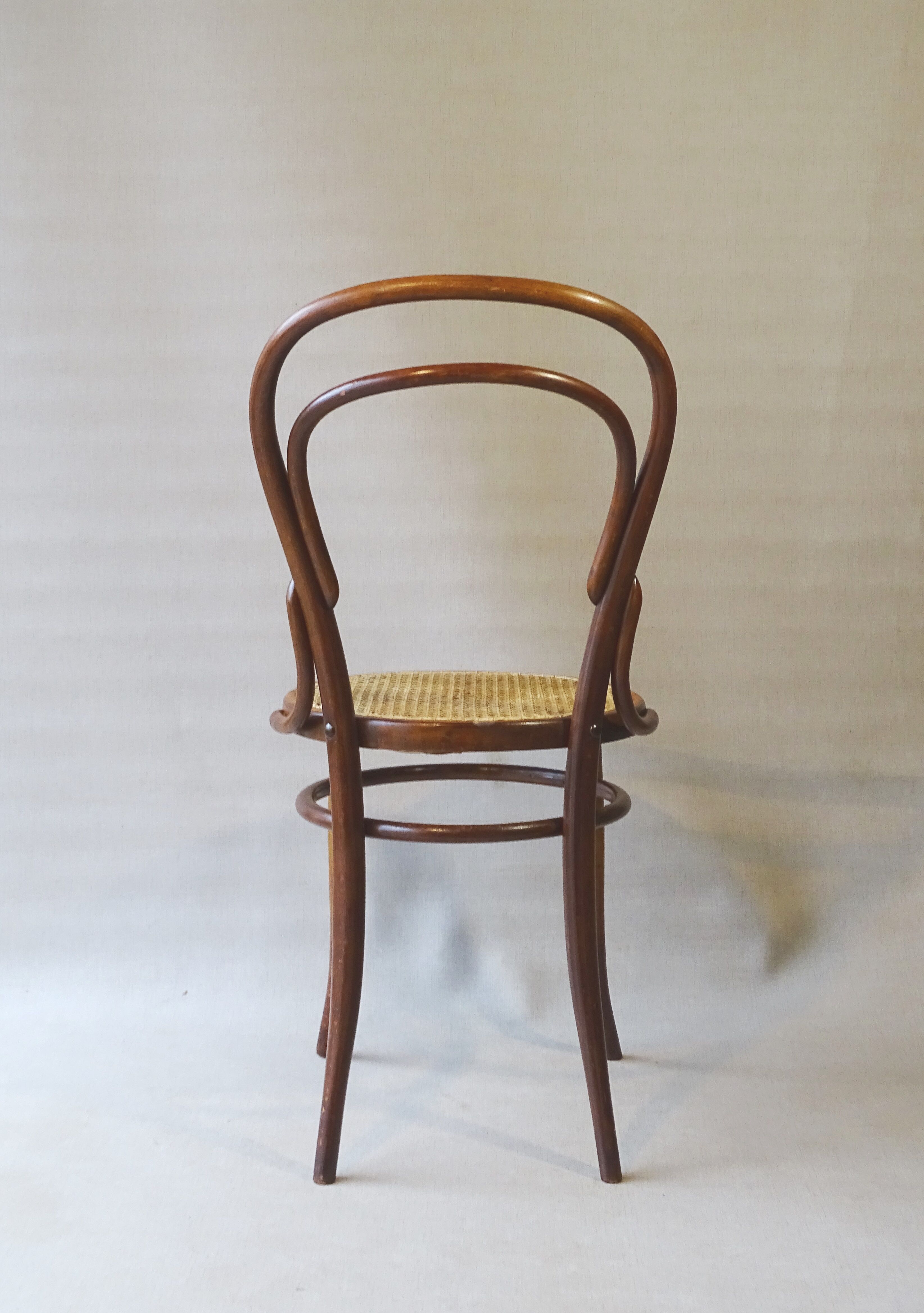 Two chairs turpe n°14 bistrot 1900 cans