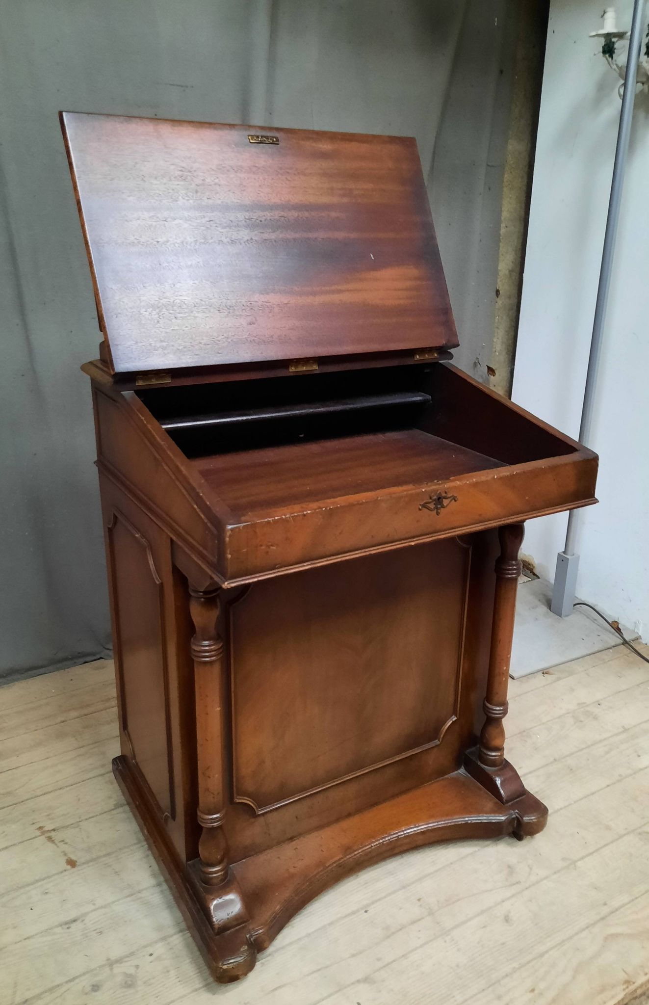 Deavenport Mahogany Desk