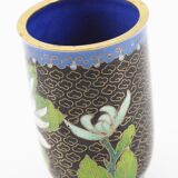 Chinese vase in email