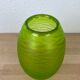 Vase artisanal en verre vert