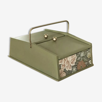 Jewelry box or sewing