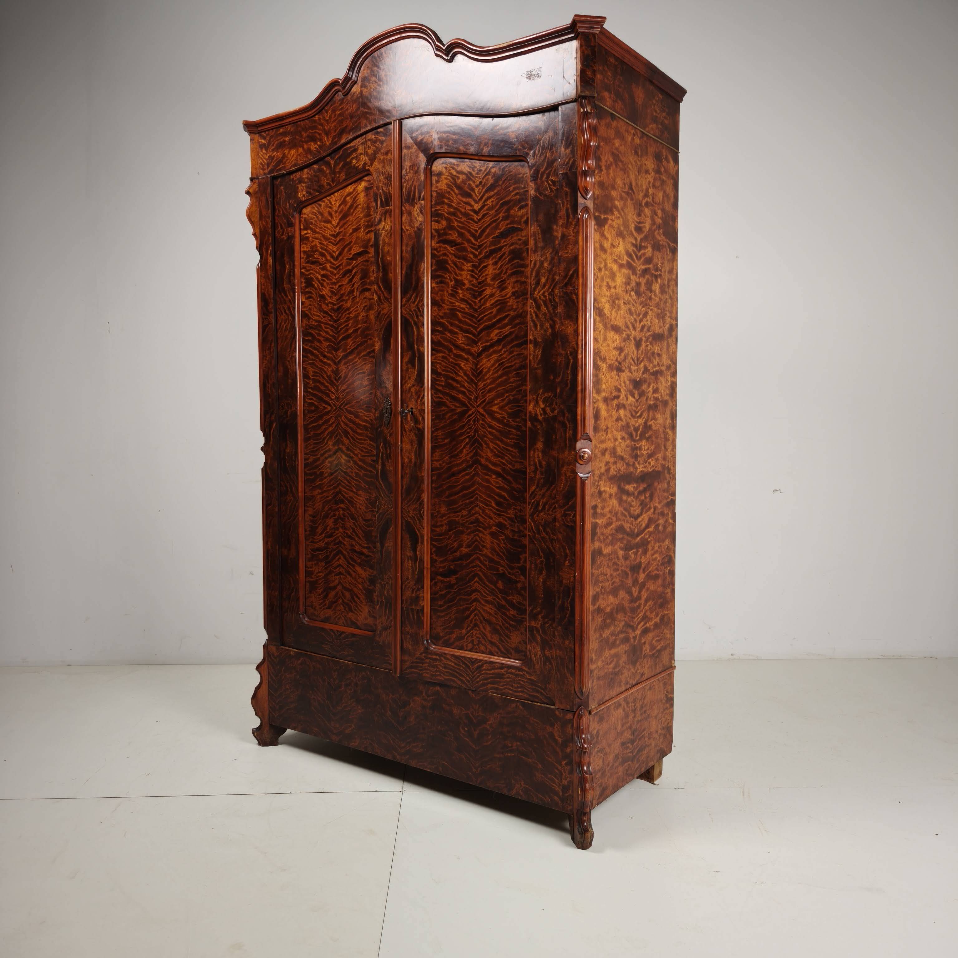 19th Century Pine Linen Cupboard / Wardrobe with Flame Veneer