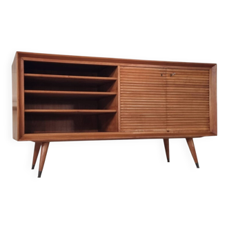 Buffet du milieu du siècle