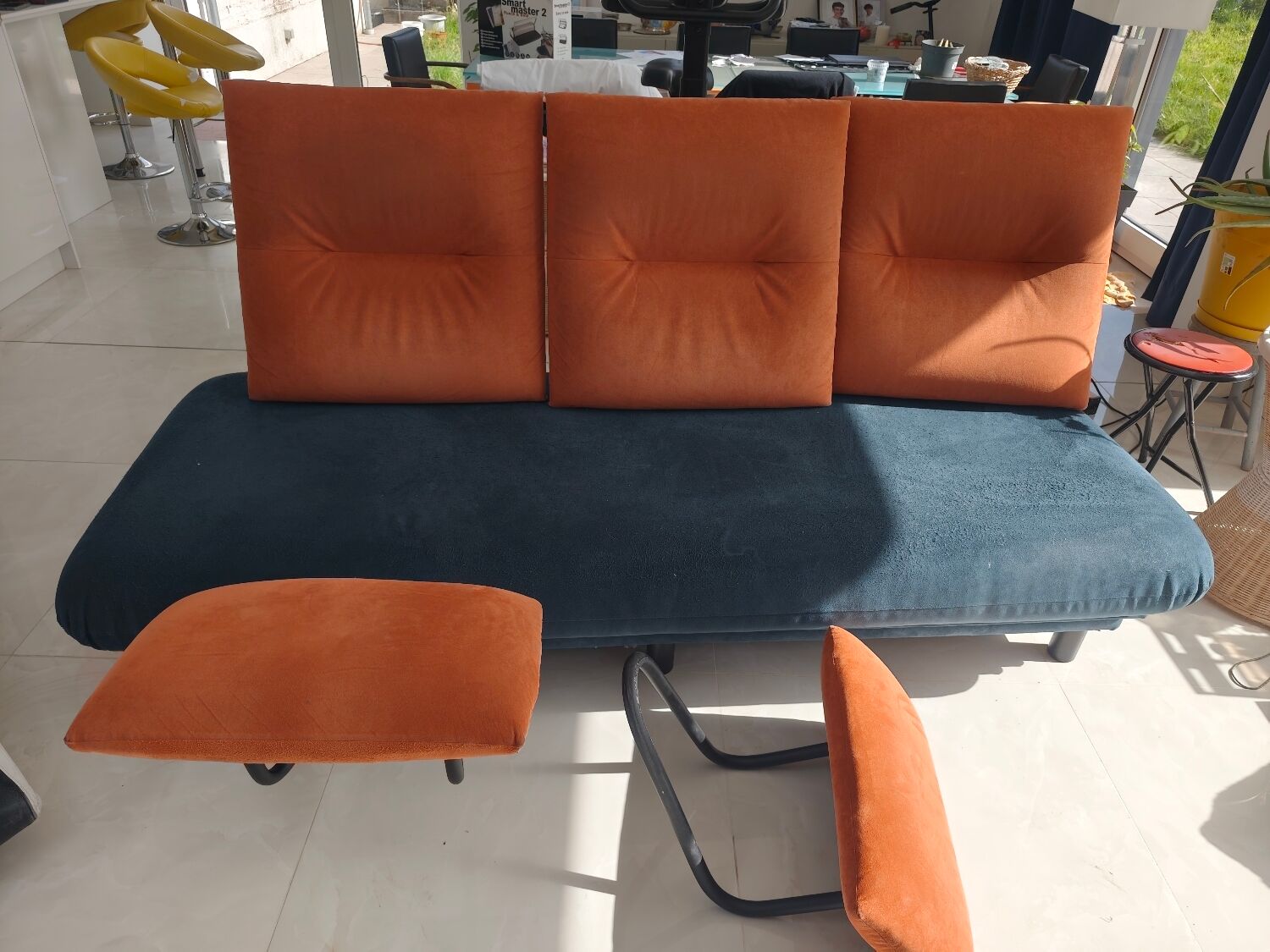 Convertible day-bed design sofa