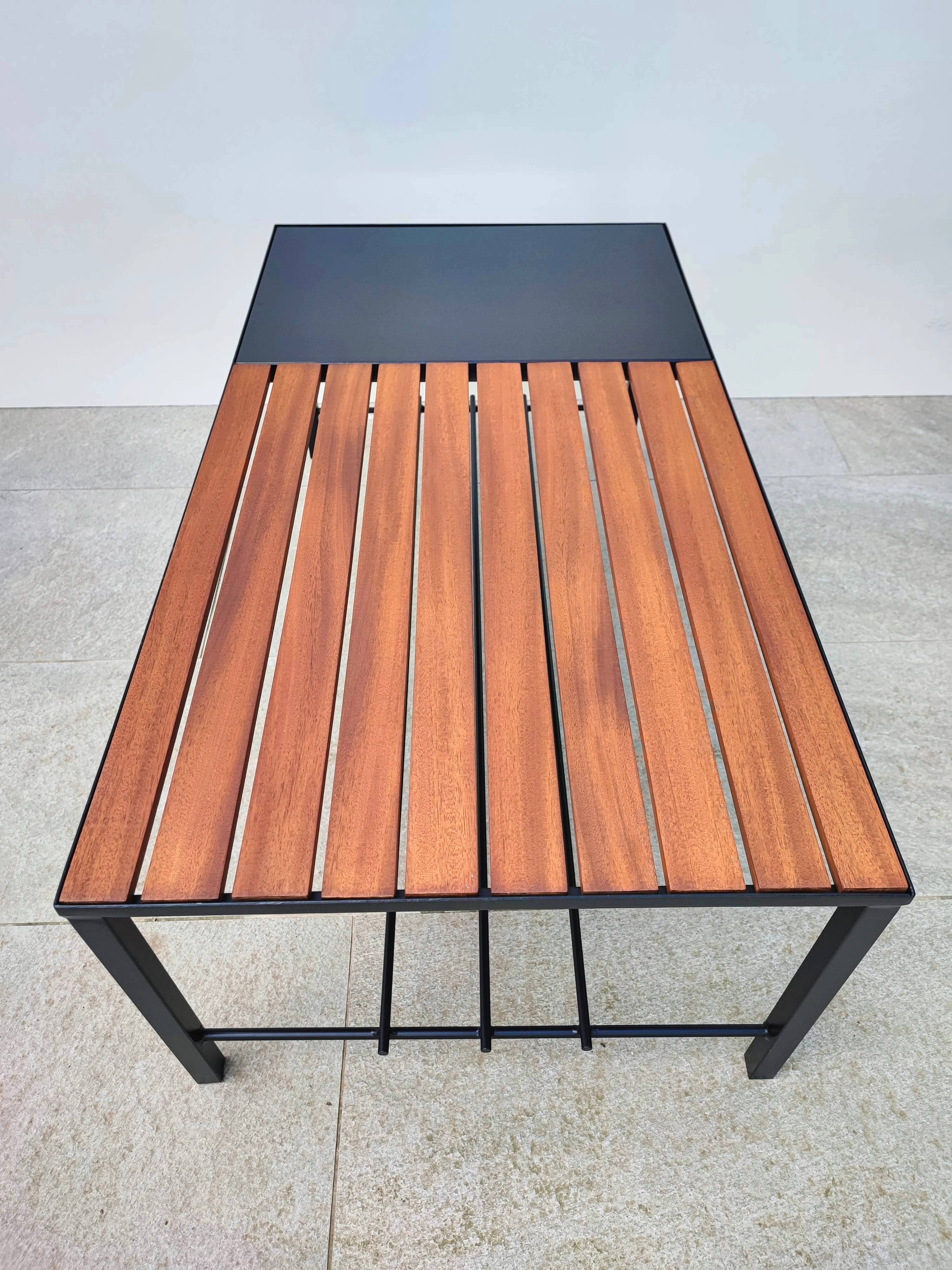 Vintage / modernist coffee table