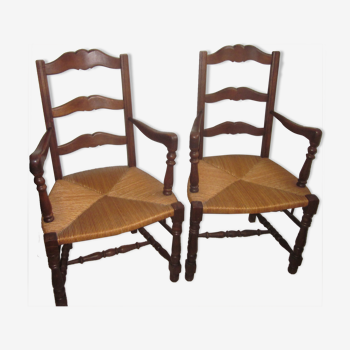 Paire de fauteuils en bois et paille