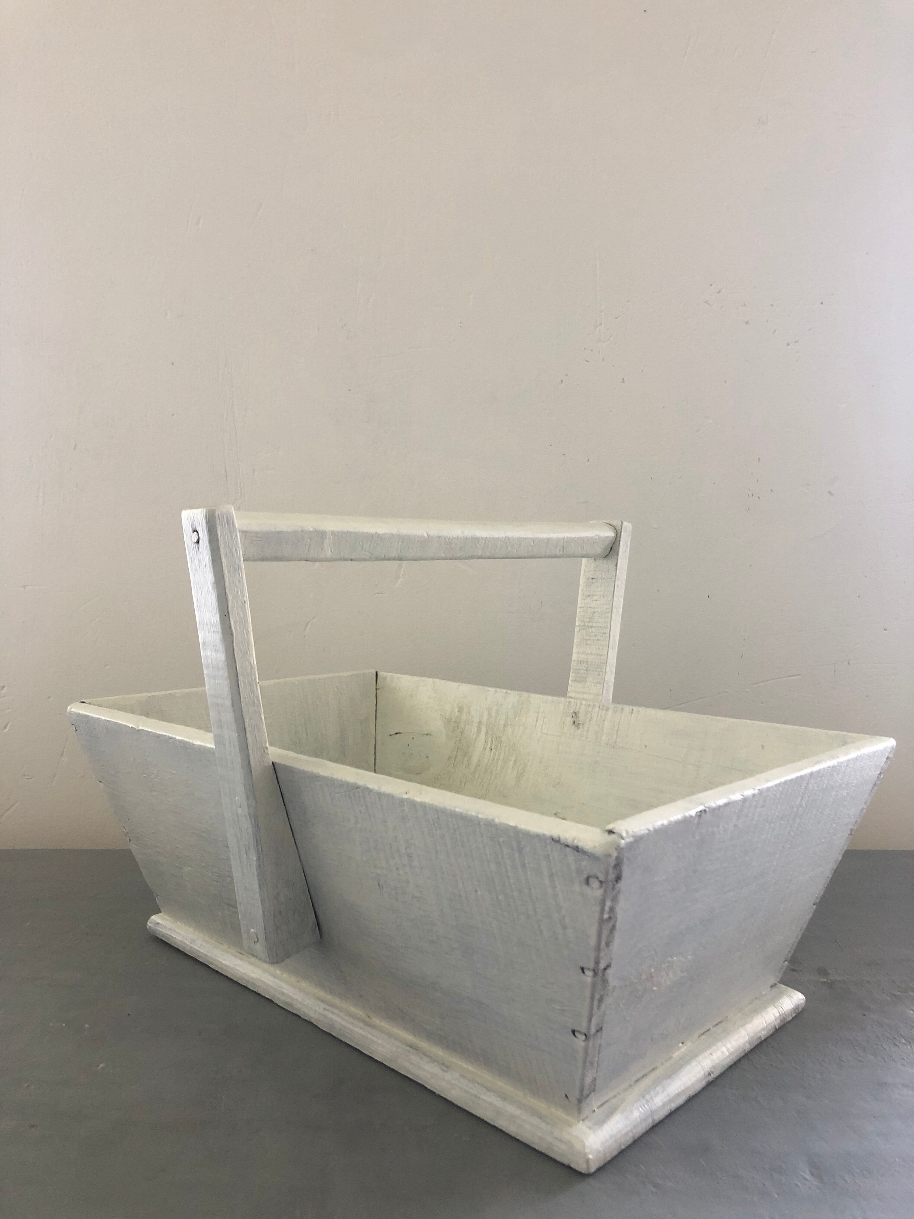 Winegrower's basket, garden or interior decoration