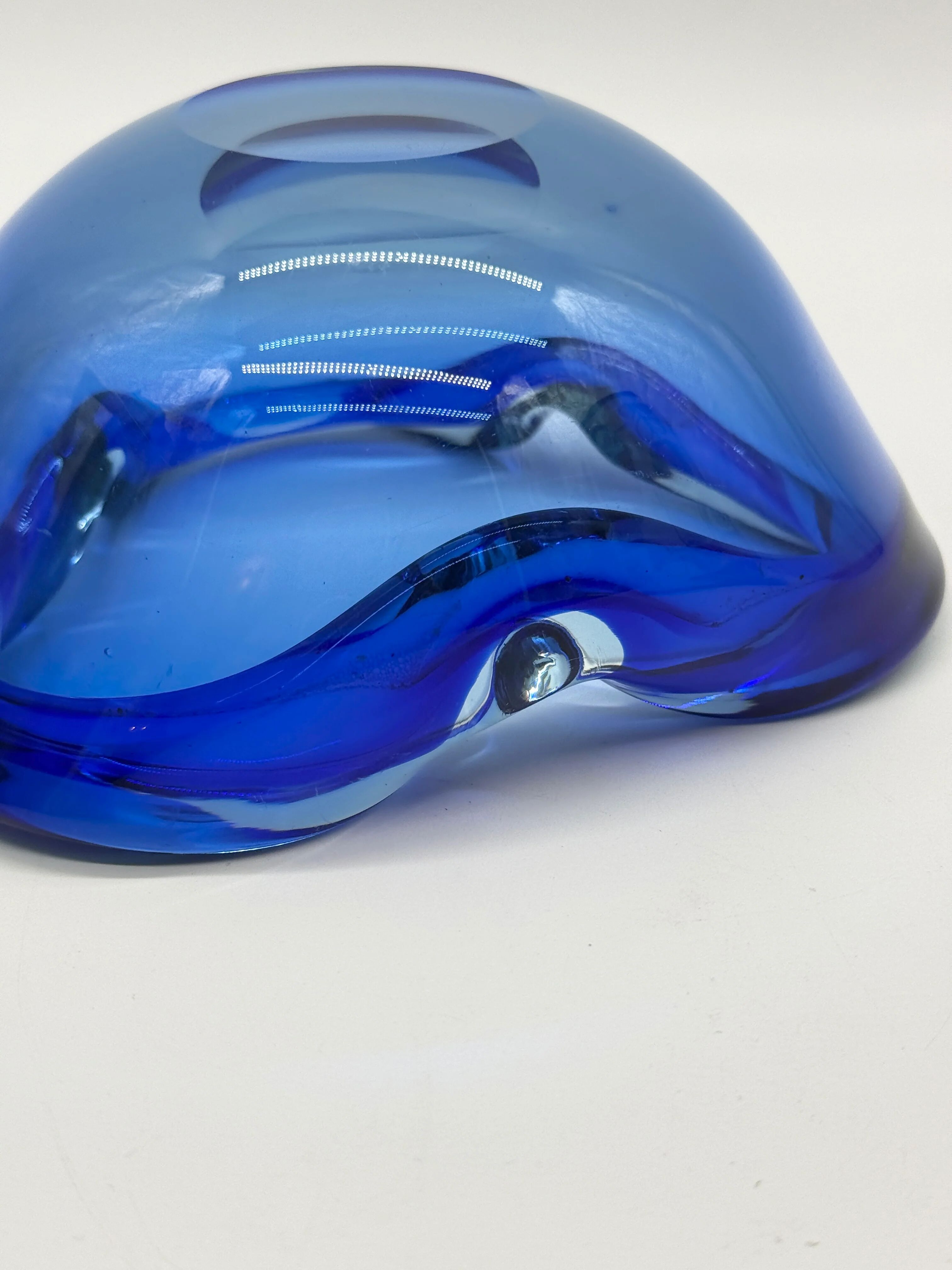 Grand cendrier "Azur" en verre Murano, Italie 1960s