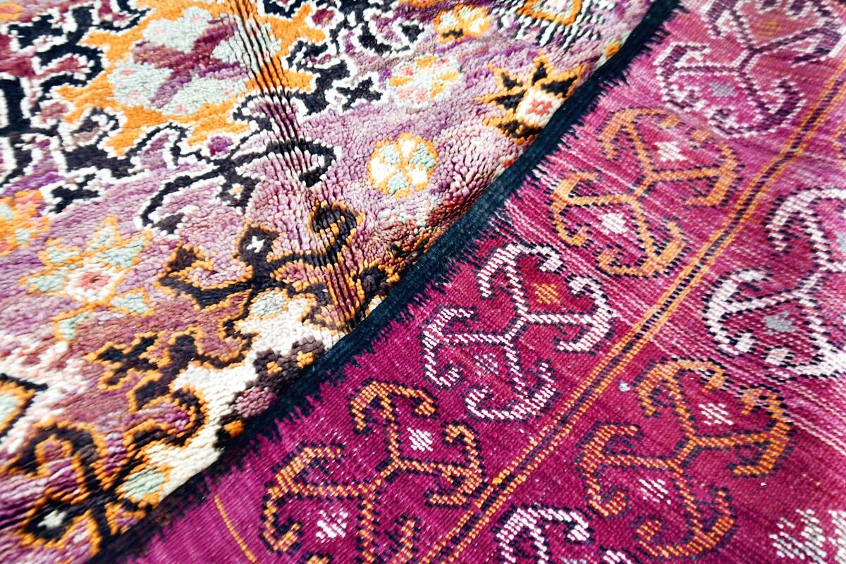 Vintage Boujaad Moroccan Berber rug 355 x 215 cm Excellent condition