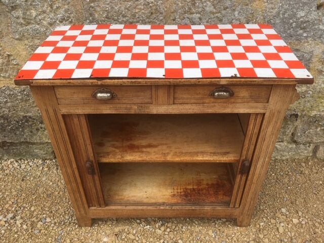 Old parisian buffet sliding doors