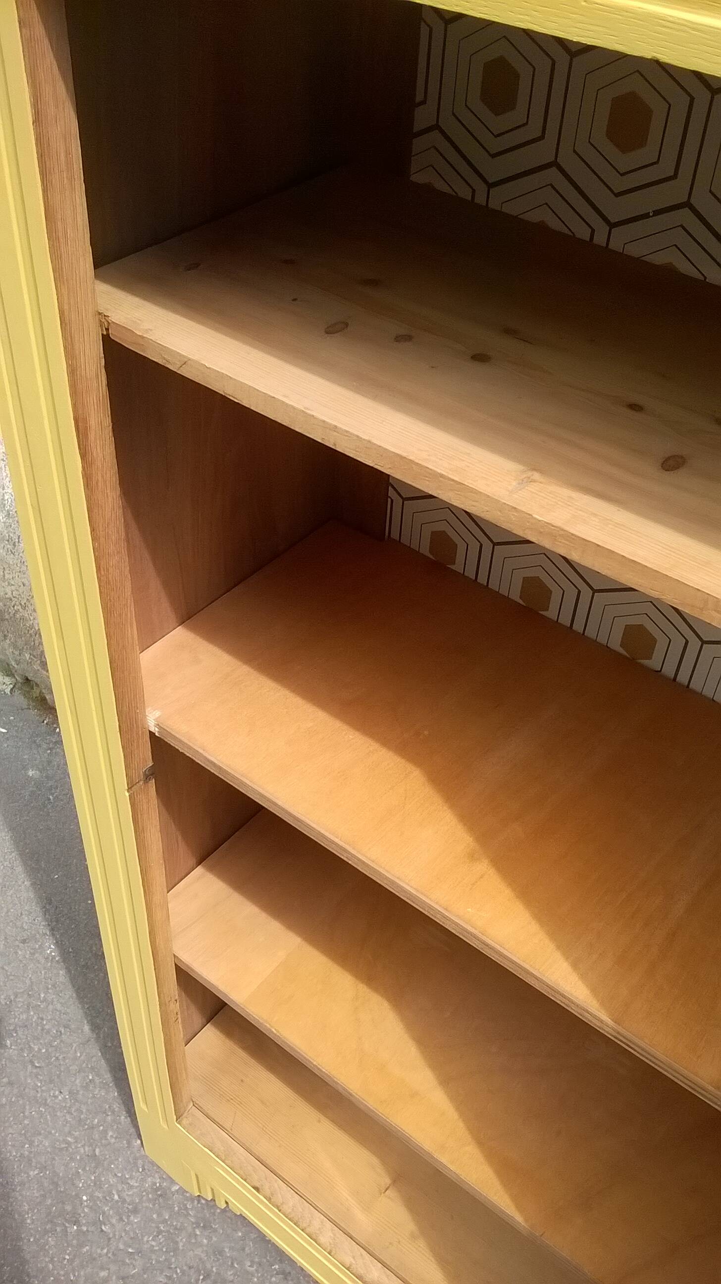 small Parisian showcase cabinet 1930