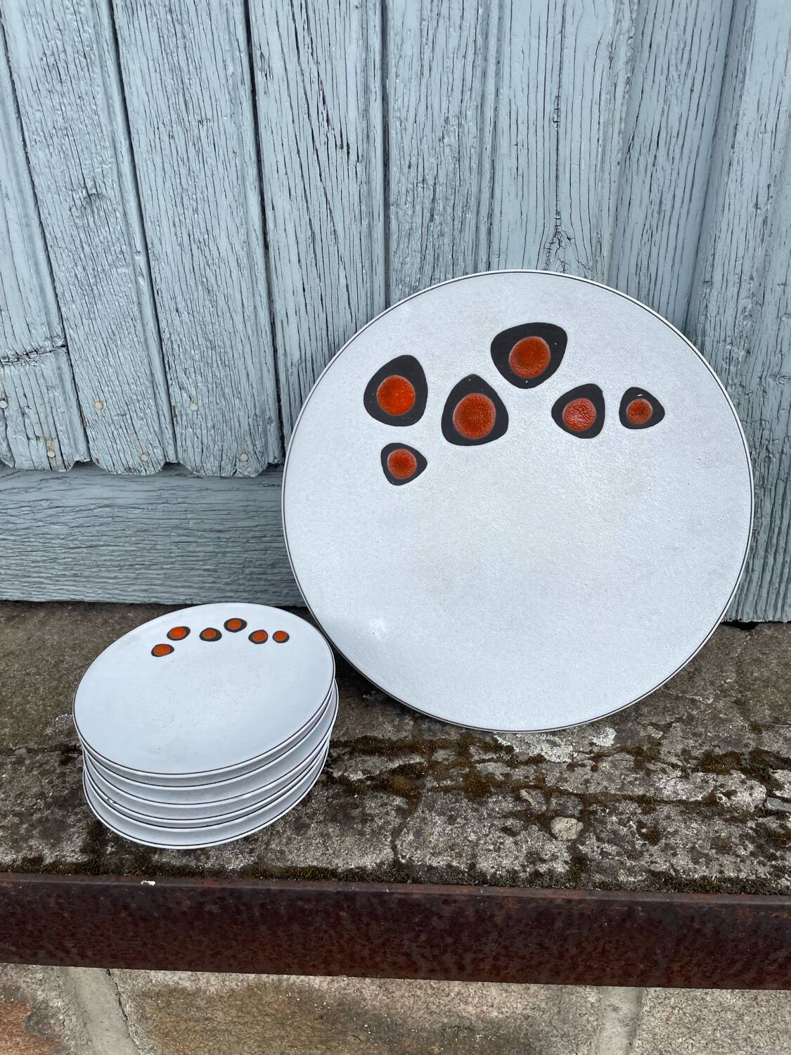 6 cake plates 1 large cake plate MCM Dutch Art Ceramic