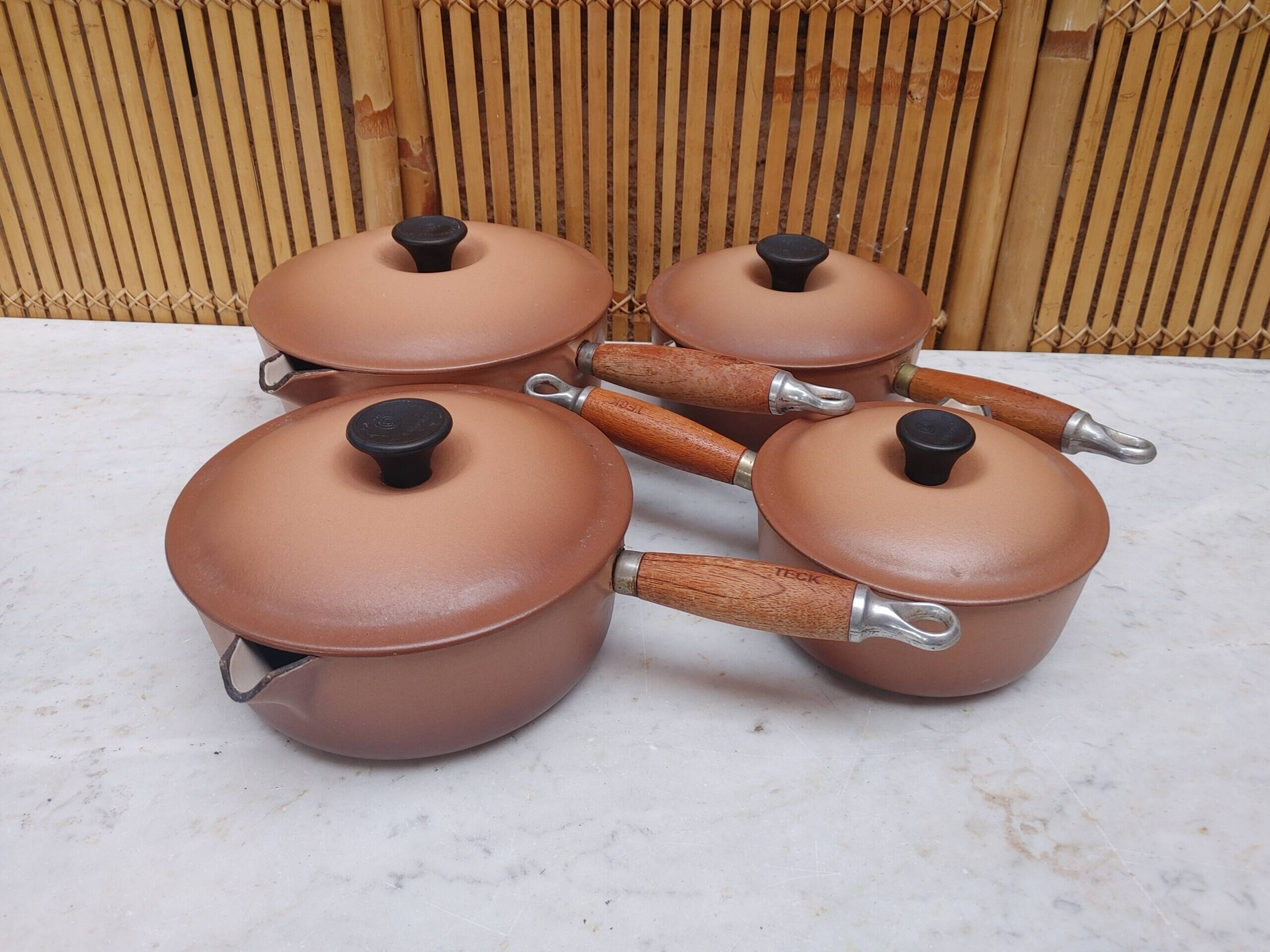 Le Creuset enameled cast iron - Set of 4 saucepans with lids