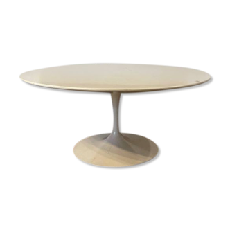 White round coffee table Saarinen Knoll International
