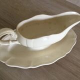 Gravy boat