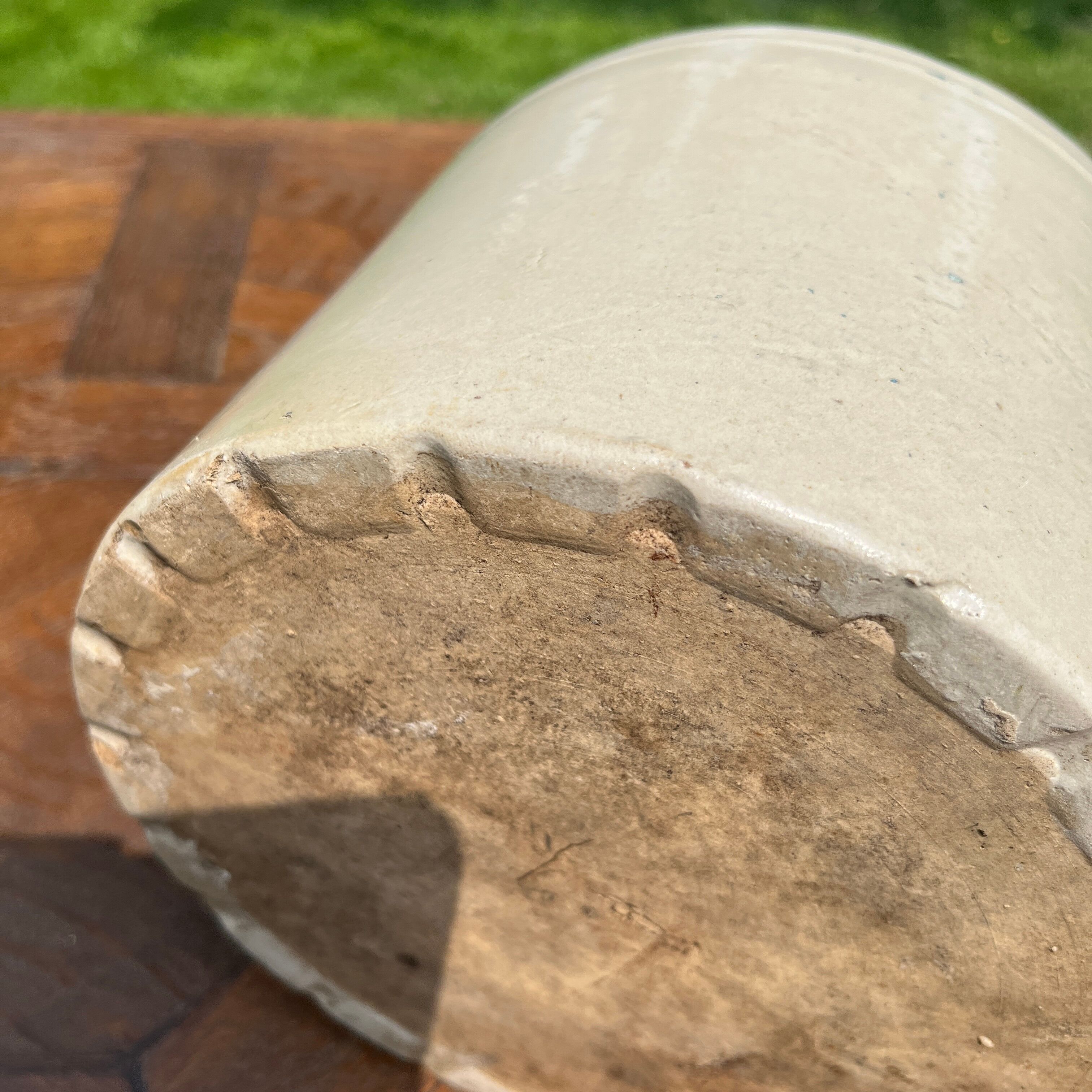 Set of 3 beige ceramics