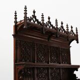 Rare grande armoire néogothique en chêne sculpté à la main du début du XIXe siècle