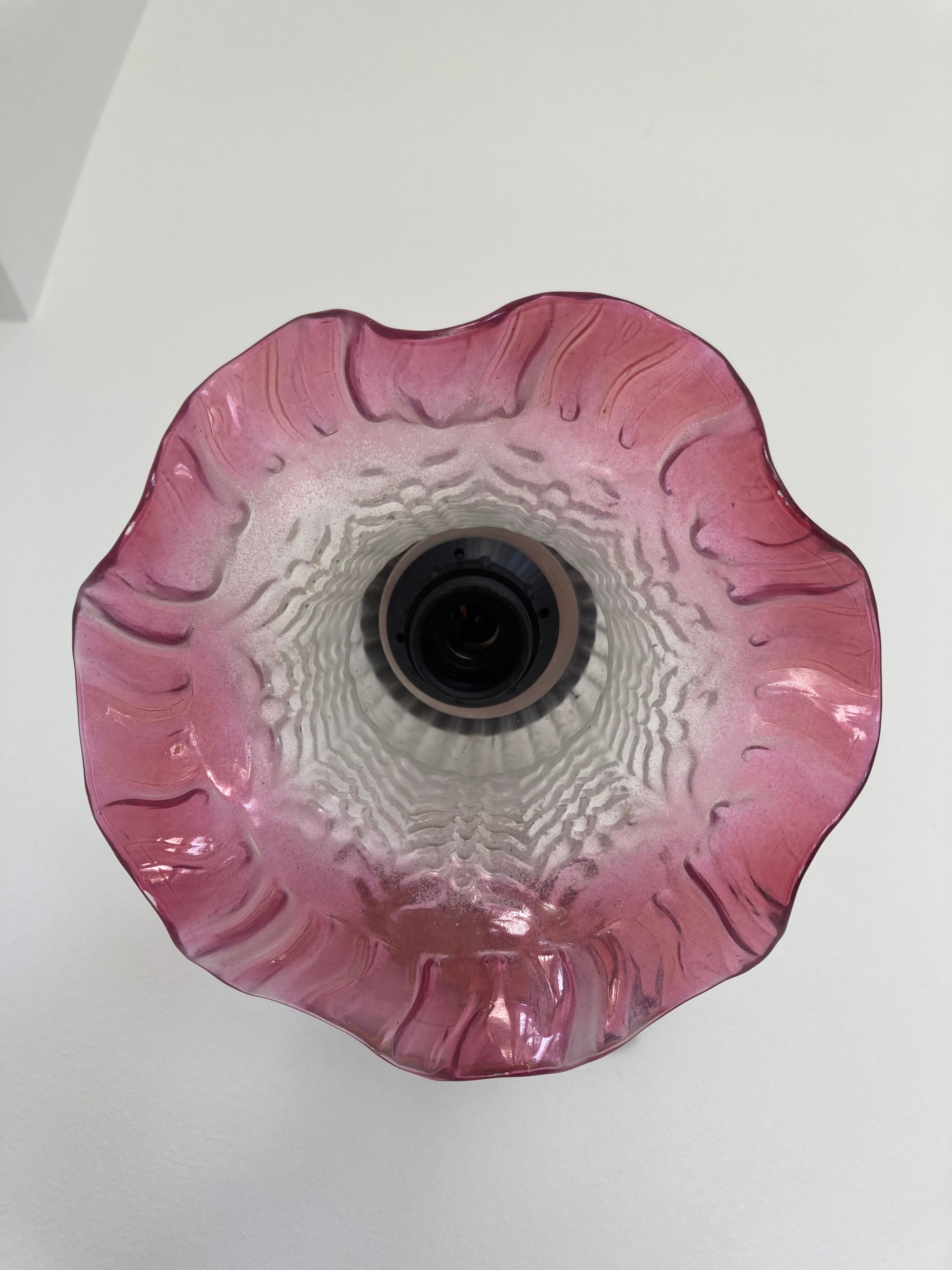 Pink tulip wall lamp