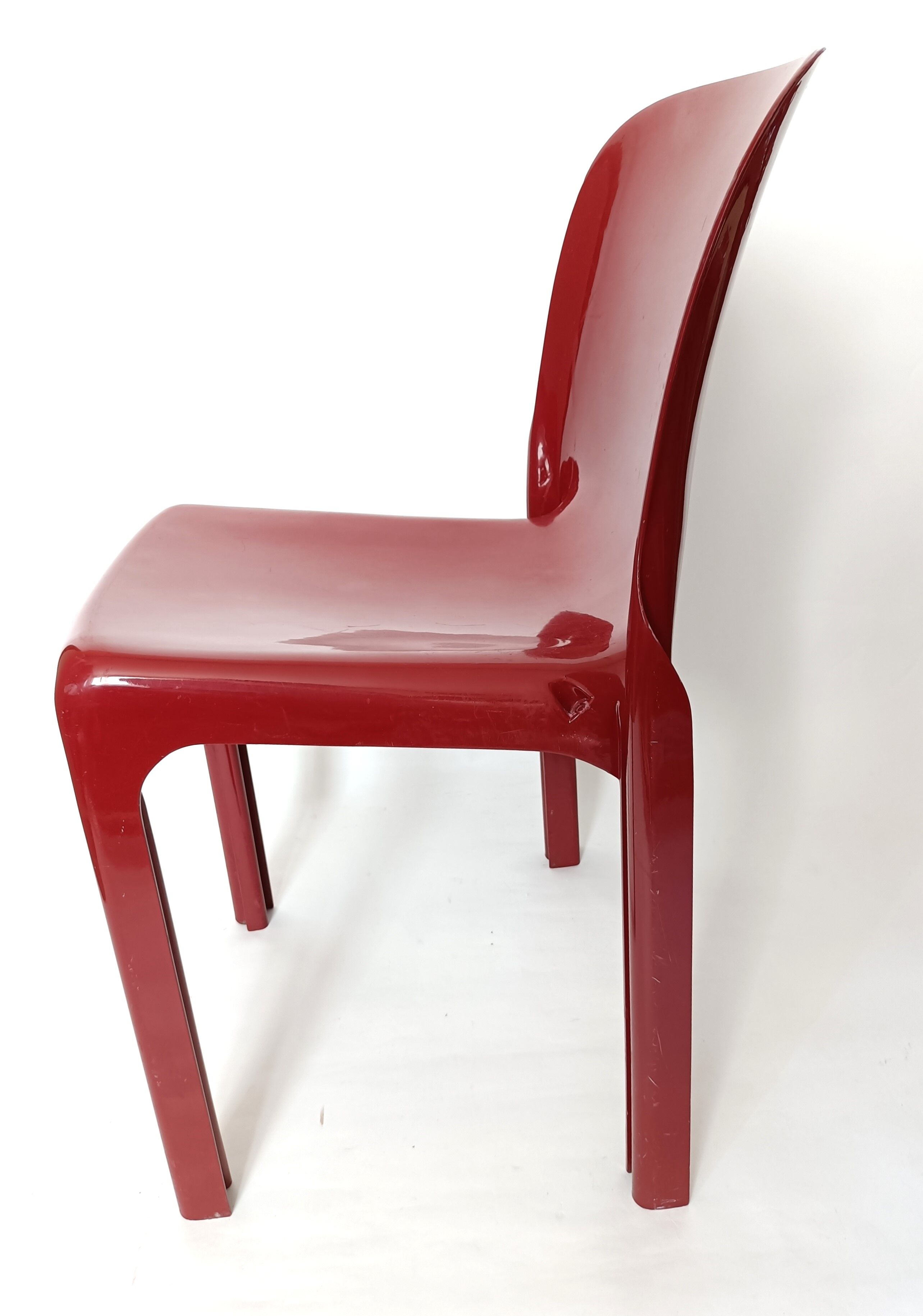 4 Selene chairs by Vico Magistretti for red Artemide